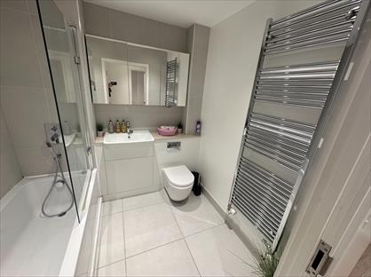 Room in a Shared Flat, Edgware Road, NW2