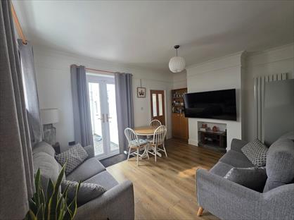 Room in a Shared House, Swindon Road, GL51