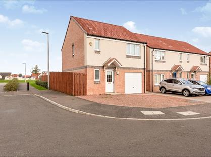 3 Bed Detached House, Rankin Drive, FK2