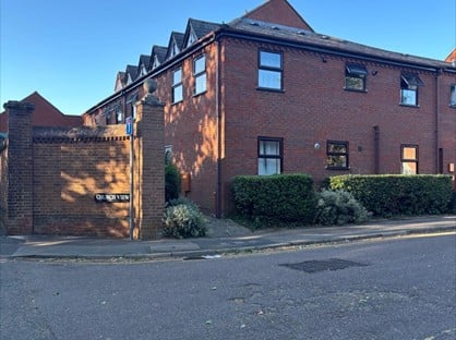 2 Bed Flat, Church View, PE19