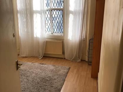 Room in a Shared Flat, Hendre Road, SE1