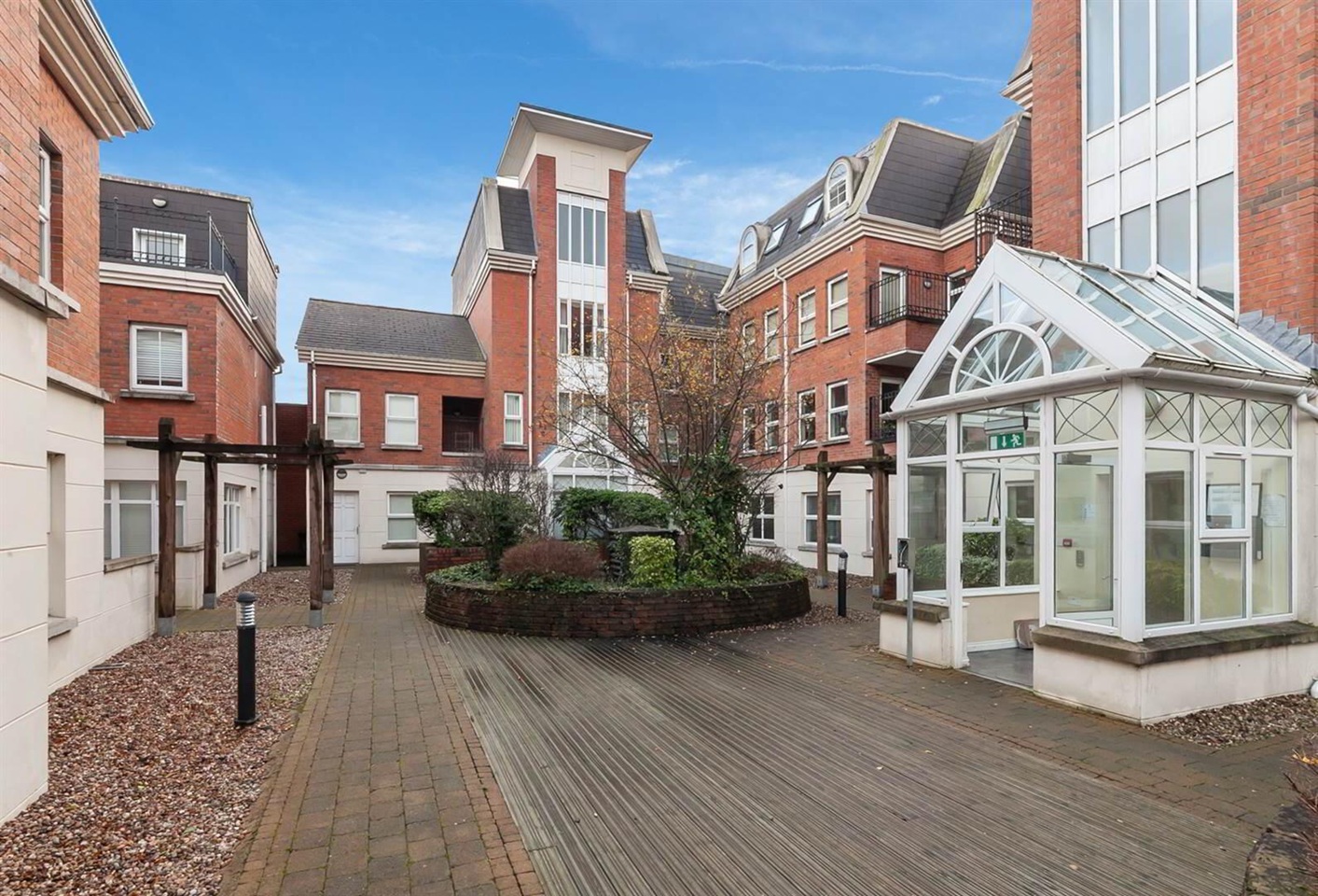 2 Bed Maisonette, Fane St, BT9, N1 7GU