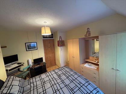 Room in a Shared House, Harbour Close, SA73