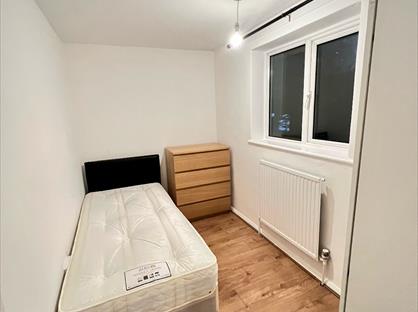 Room in a Shared House, Waddington Street, E15