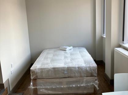 Studio Flat, Week Street, ME14