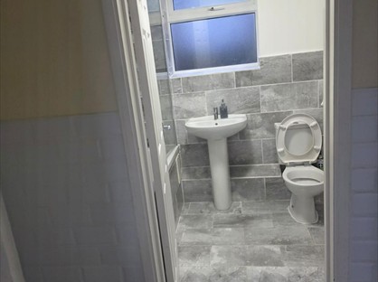 3 Bed Terraced House, Waghorn St, ME4