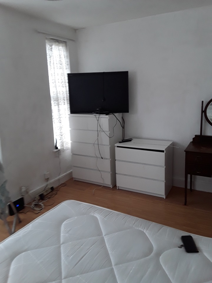 Room in a Shared House, Ethnard Road, SE15