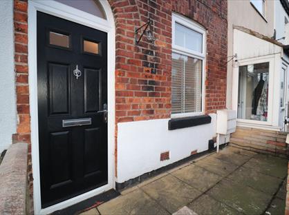 2 Bed Terraced House, Stapleton Street, M6