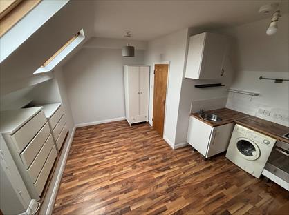 Studio Flat, Thorold Road, N22
