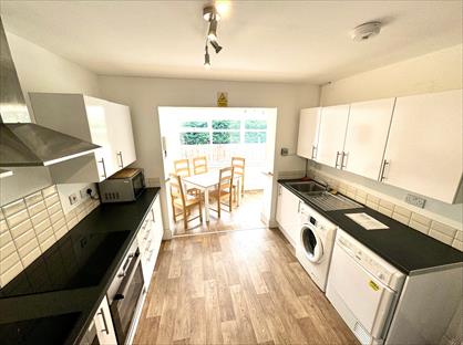 Room in a Shared House, Lilac Grove, NG9