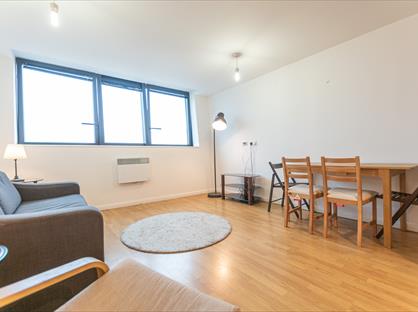 2 Bed Flat, Mann Island, L3