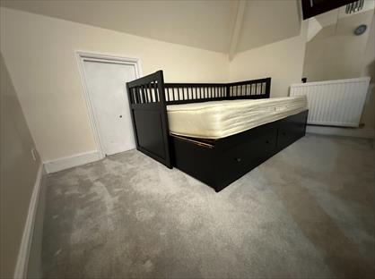 3 Bed Semi-Detached House, Blundell Road, HA8