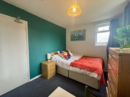 Room in a Shared House, Upton Close, RG9