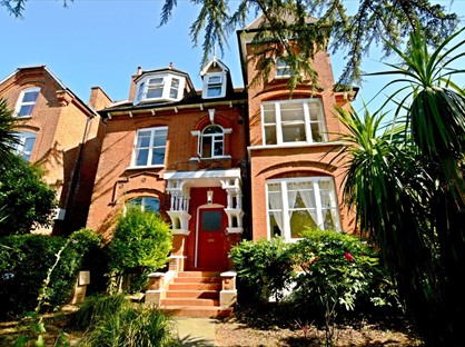 2 Bed Flat, Harold Road, SE19