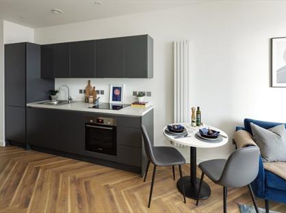 1 Bed Flat, Leader House, M50