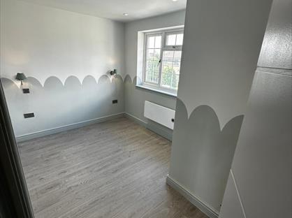 Studio Flat, Dunsmore Road, KT12