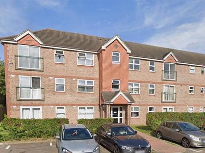 2 Bed Flat, Dudley Close, RM16