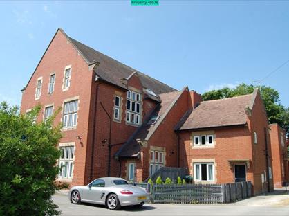 Room in a Shared Flat, Old Green Close, S80