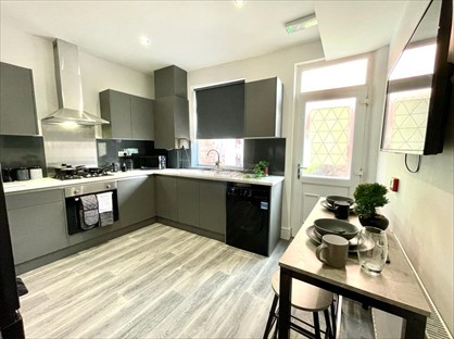Room in a Shared House, Grove Road, WF1