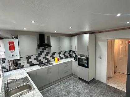 Room in a Shared House, Titmuss Avenue, SE28