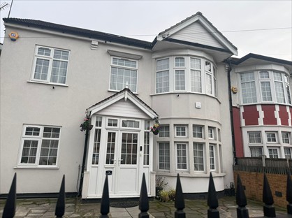Room in a Shared House, Fencepeice Road, IG6