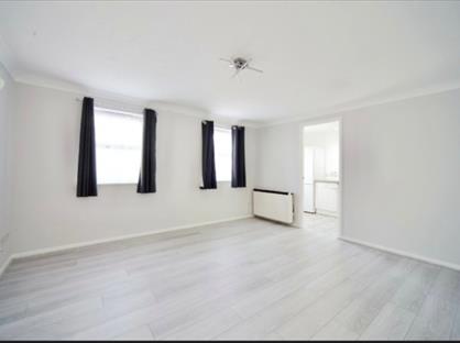 2 Bed Flat, London, E6