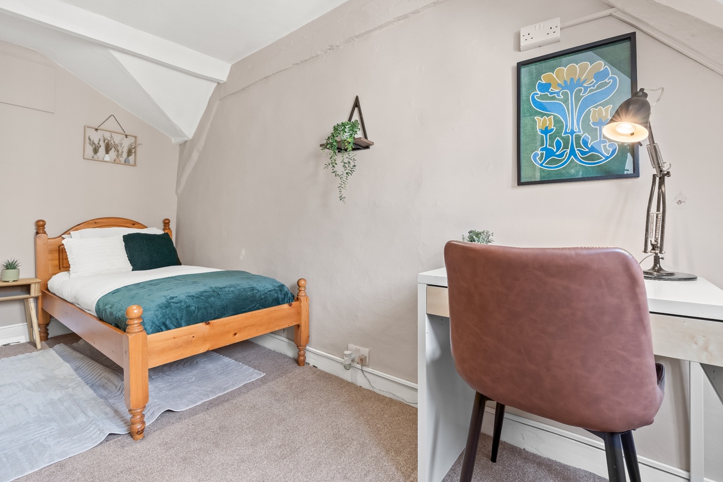 Additional image 5 of 2 Bed Flat, High Street, OX1, N1 7GU