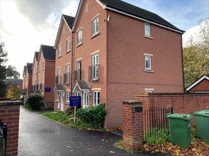 4 Bed Semi-Detached House, Lister Close, EX2