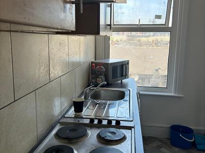 2 Bed Flat, Andrew Place, SW8