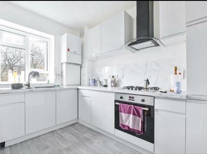 Room in a Shared Flat, Peterborough Road, SW6