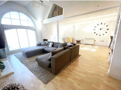 3 Bed Penthouse, Princess Street, WV1