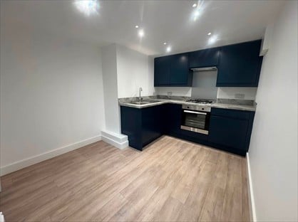 2 Bed End Terrace, Church St, TQ5