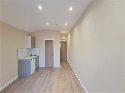 Studio Flat, Paroma Road, DA17