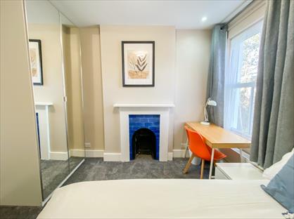 Room in a Shared House, Fullerton Road, CR0