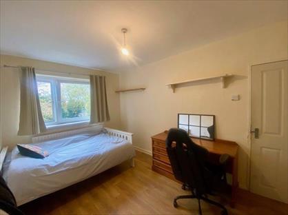 Room in a Shared House, Cortis Road, SW15