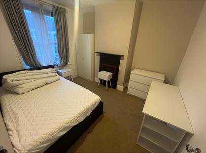 Room in a Shared House, Brander Road, LS9