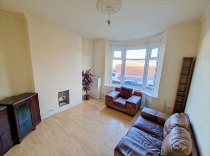 3 Bed Terraced House, Dudley Road West, B69