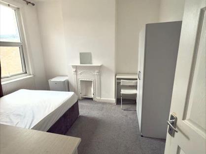 Room in a Shared House, Silverhill Avenue, BD3