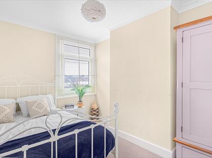 Room in a Shared House, Worplesdon Road, GU2