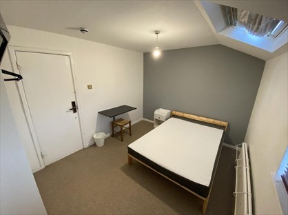 Room in a Shared House, North Twelfth Street, MK9