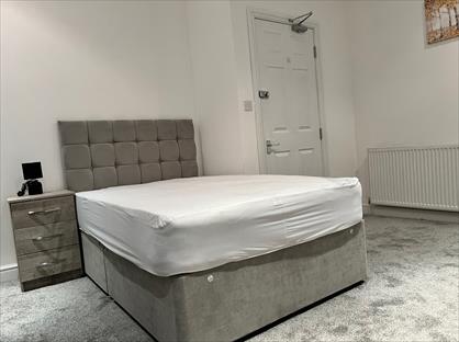 Room in a Shared House, Oxford Gardens, ST16