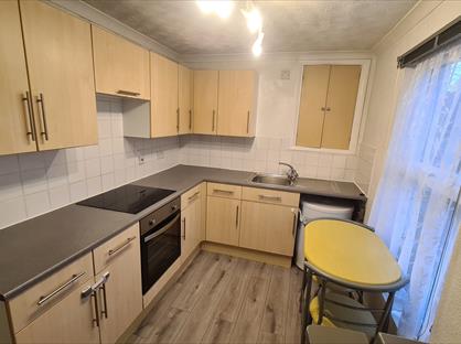 2 Bed Flat, Gillingham Road, ME7