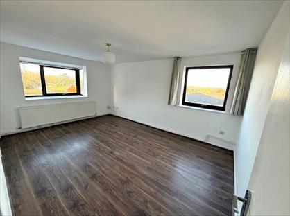 2 Bed Flat, St. Matthews Court, N10