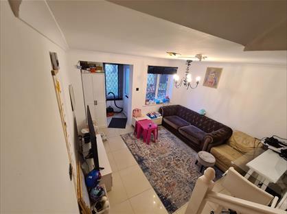 1 Bed Maisonette, Swan Mead, LU4