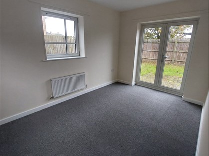 3 Bed Semi-Detached House, Chaucer Close, NN17