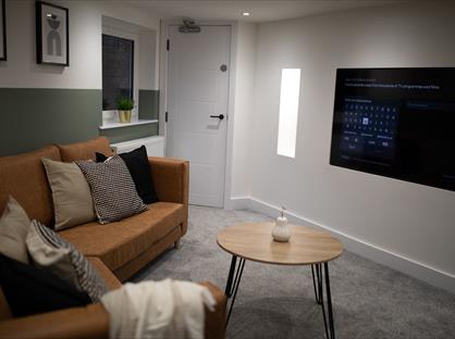 Room in a Shared House, Henrietta Street, OL6