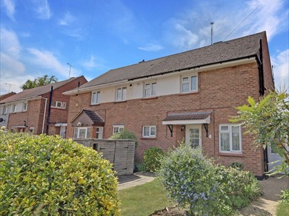 4 Bed Semi-Detached House, St. Marys Crescent, SS13