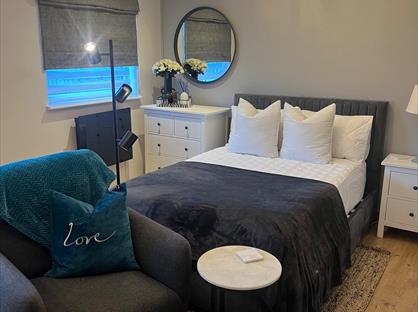 Studio Flat, Studio, CM13