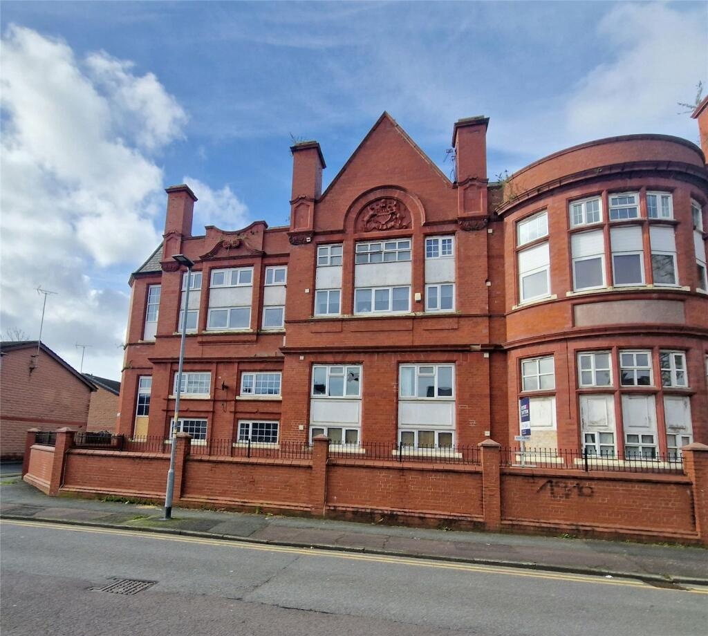 1 Bed Flat, Old School Court, M9, N1 7GU
