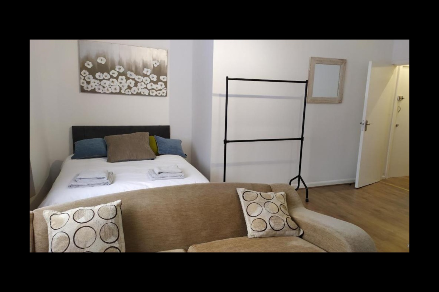 2 Bed Flat, Liverpool, L6 photo 4